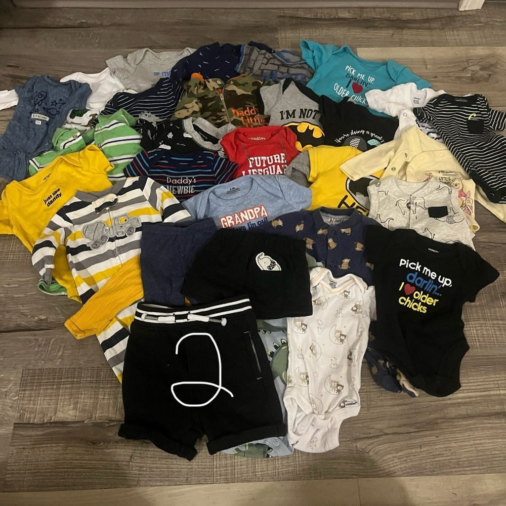 Bundle of boys preemie to 3 month clothing🩵